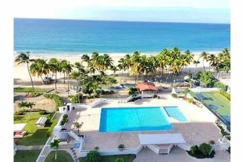 Hobie Oceanfront Apartment At Isla Verde San Juan