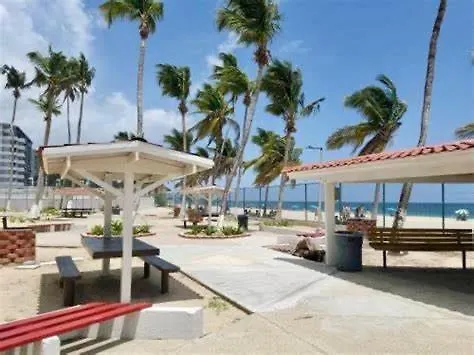 Hobie Oceanfront Apartment At Isla Verde San Juan