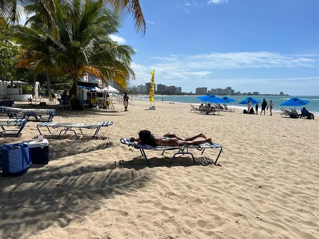 Hobie Oceanfront Apartment At Isla Verde San Juan