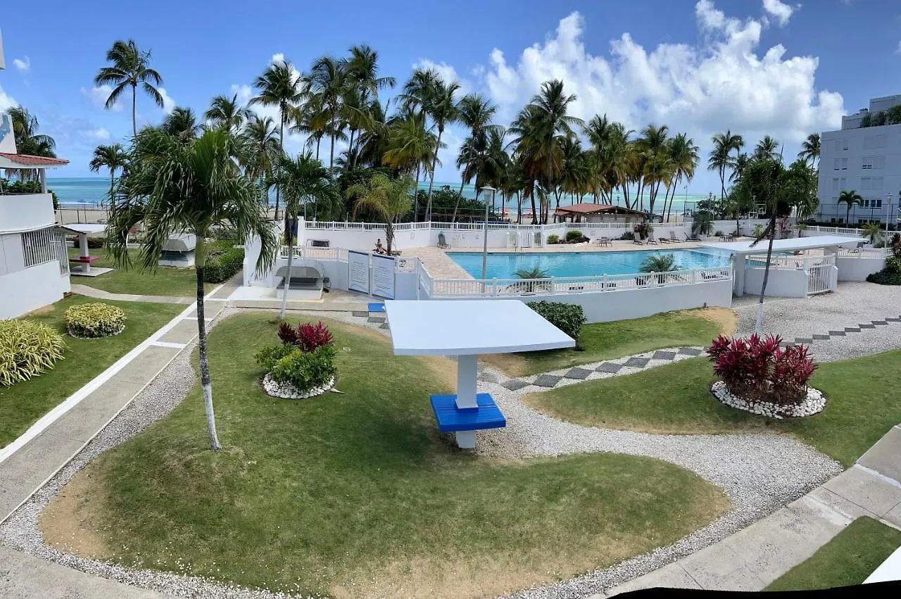 Hobie Oceanfront Apartment At Isla Verde San Juan